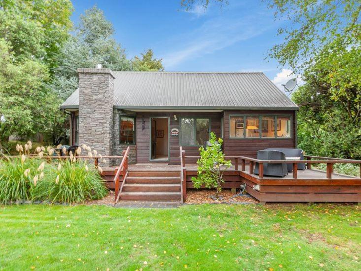 Tongariro Lodge Turangi Exterior photo