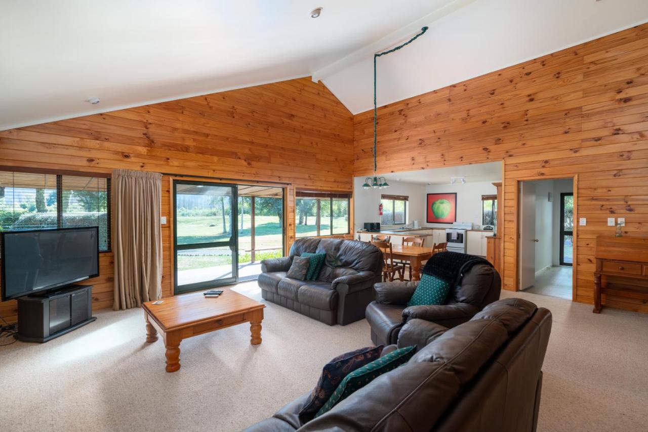 Tongariro Lodge Turangi Exterior photo
