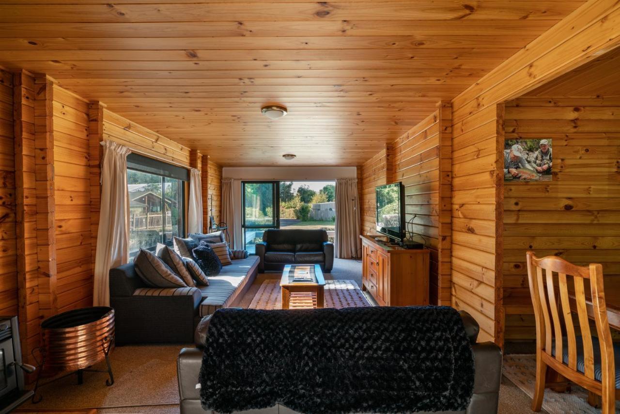 Tongariro Lodge Turangi Exterior photo